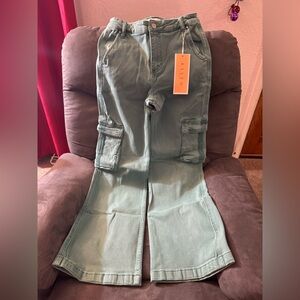 NWT Risen High Rise Jade Wide Leg Cargo Jeans. Size 3/26